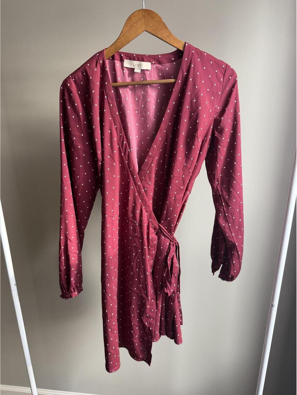 Loft tie waist star print long sleeve dress
